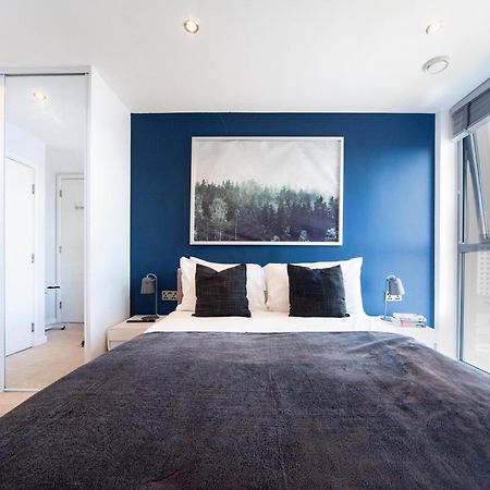 Top Floor Apt - 2 Bed/2 Bath + Private Balcony Londra Esterno foto